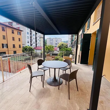 Apartment Cinque Terre Hub 12 *